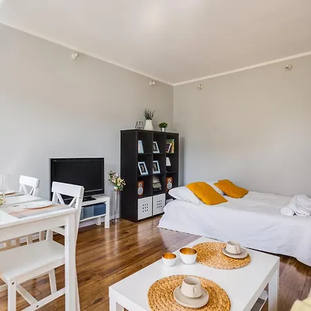 Jasny Blisko Starego Browaru Apartment